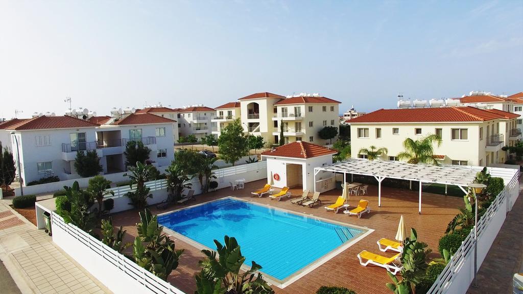 Mythical Sands Resort - Antonios Paralímni Kültér fotó