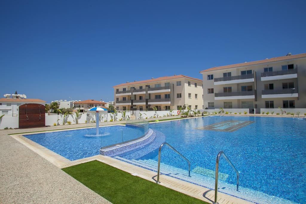 Mythical Sands Resort - Antonios Paralímni Kültér fotó