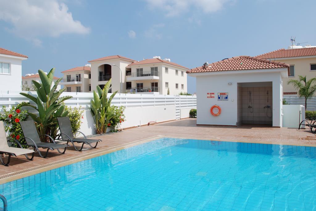 Mythical Sands Resort - Antonios Paralímni Kültér fotó